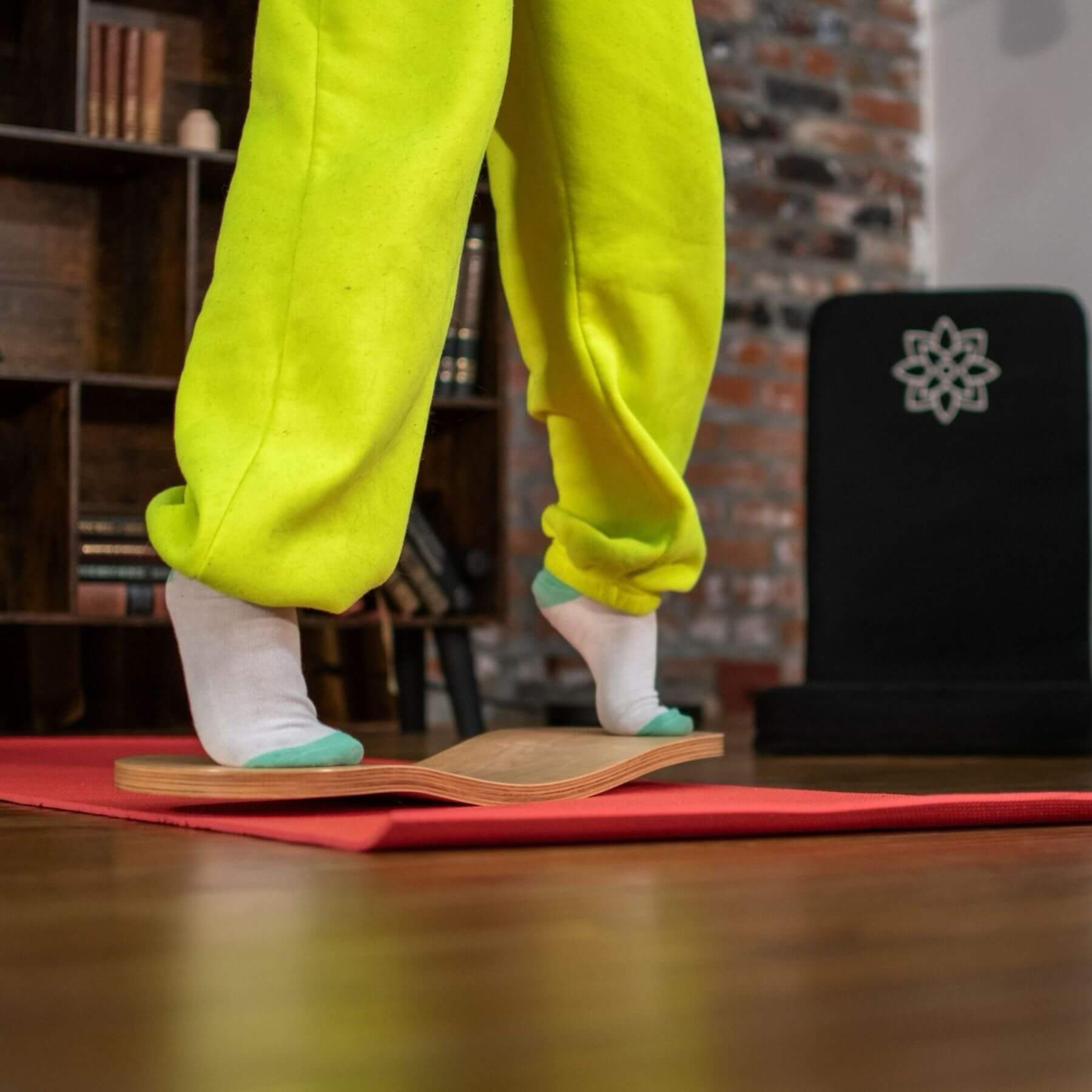 Kid playing with Spinzee Board in a living room