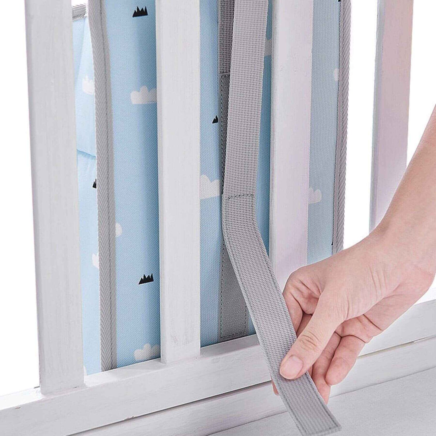 Detail of Sunveno 3-in-1 Crib Organizer