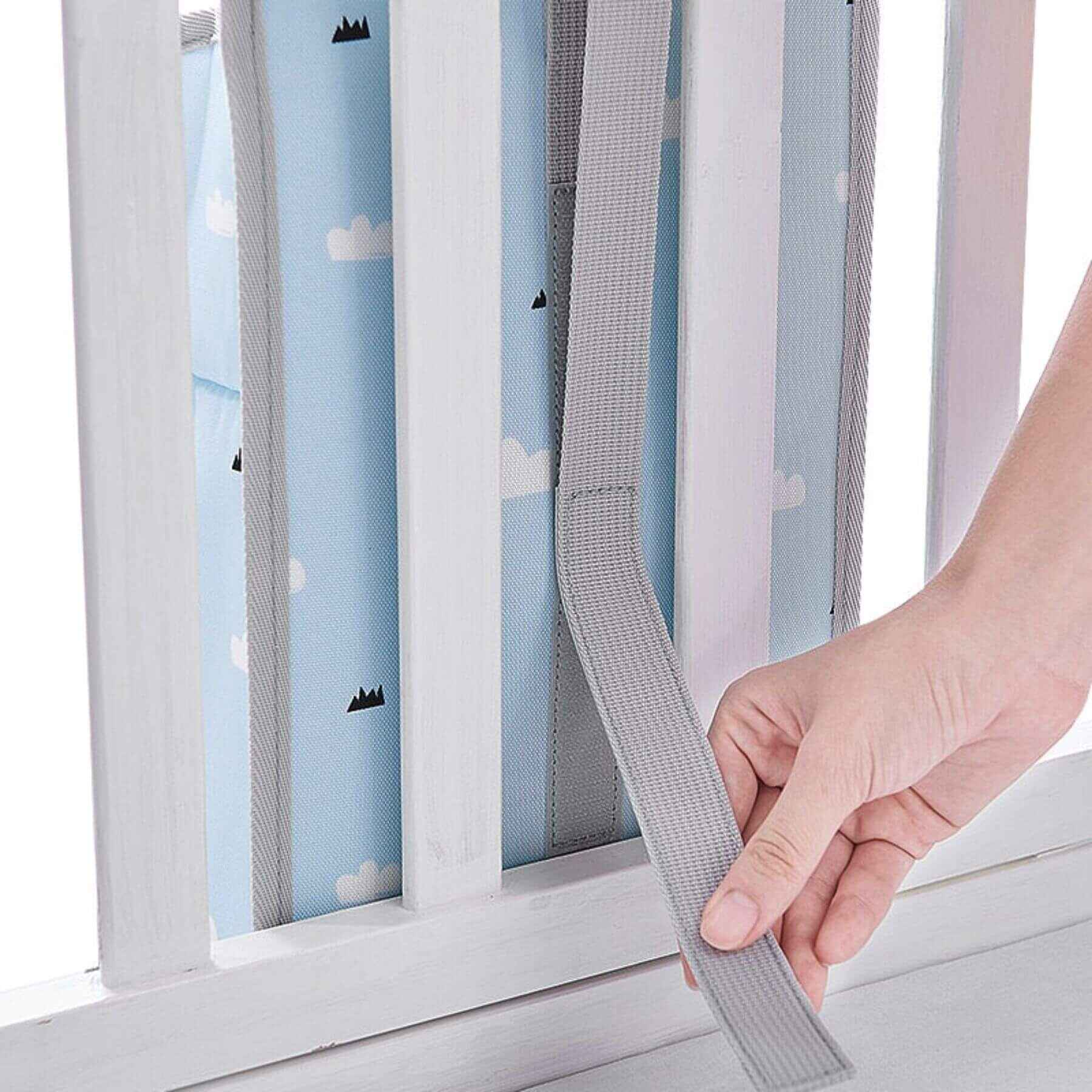 Detail of Sunveno 3-in-1 Crib Organizer