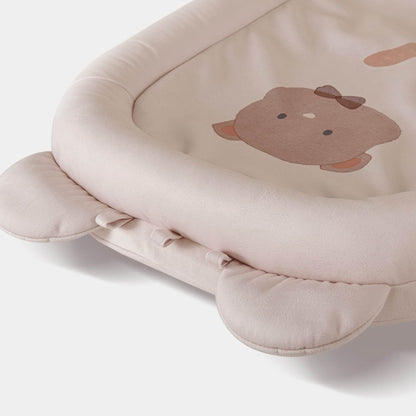 Close-up of Sunveno Baby Lounger for Newborns - Brown