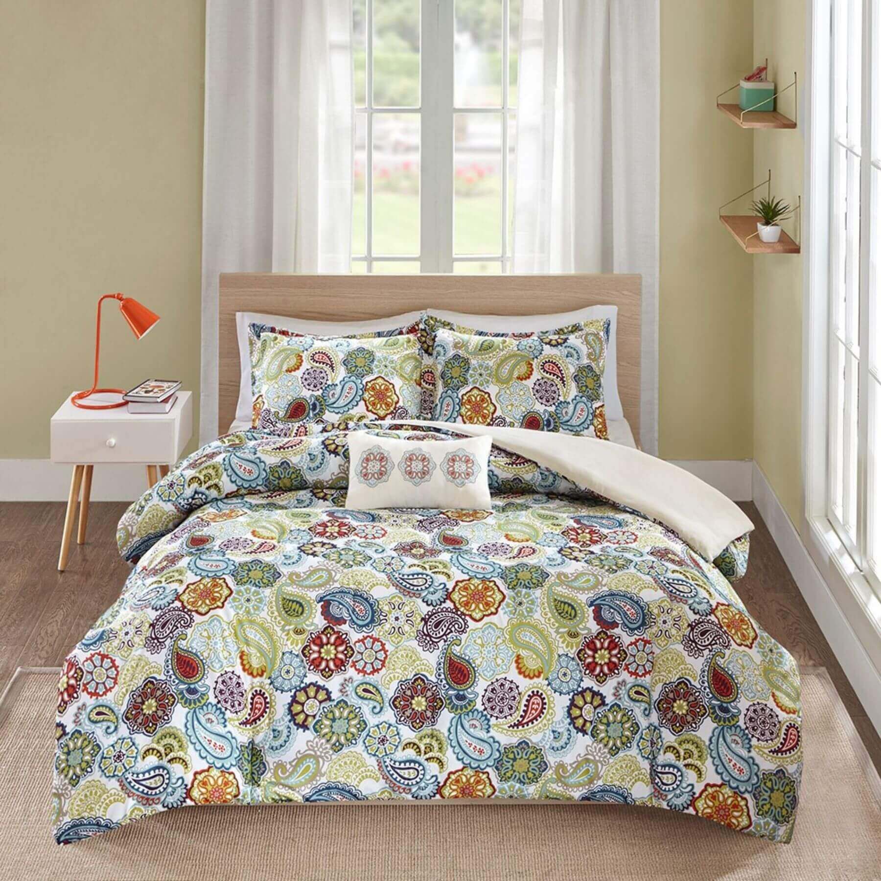 Tamil Comforter Set