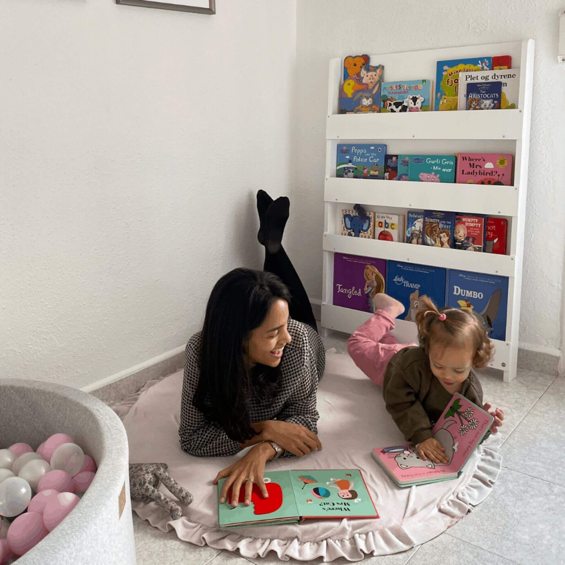 Tidy Books Bookcase With No Alphabet White - Lifestyle