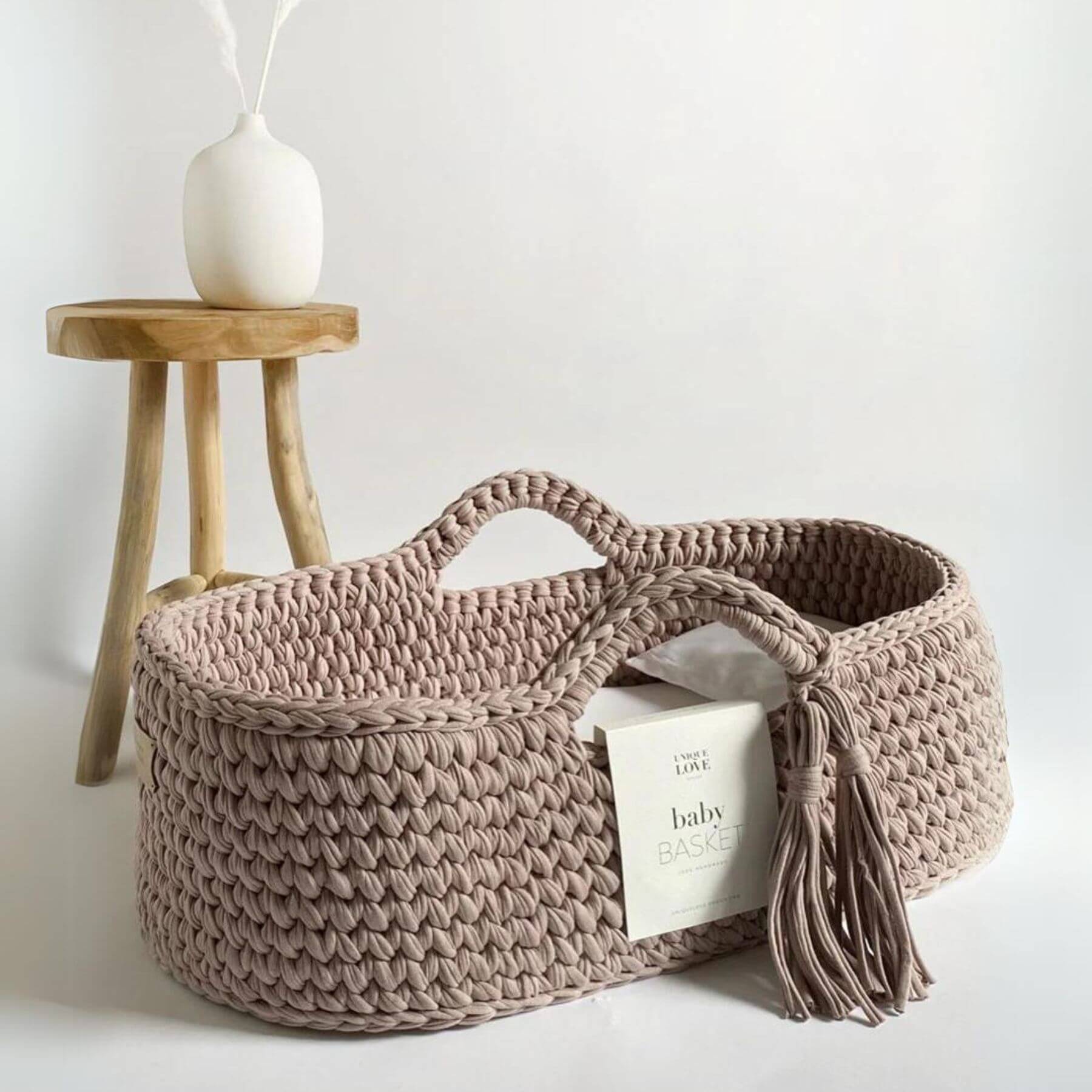 Unique Love Design Baby Basket Warm Taupe