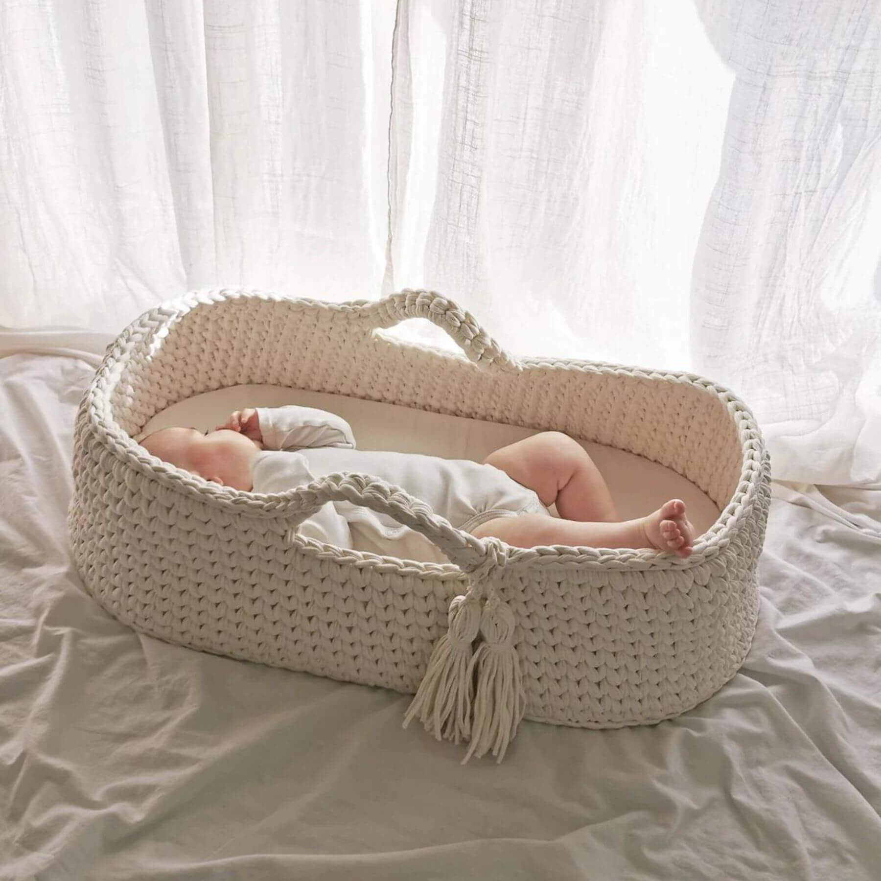 Baby Sleeping in Unique Love Design Baby Basket White Cloud