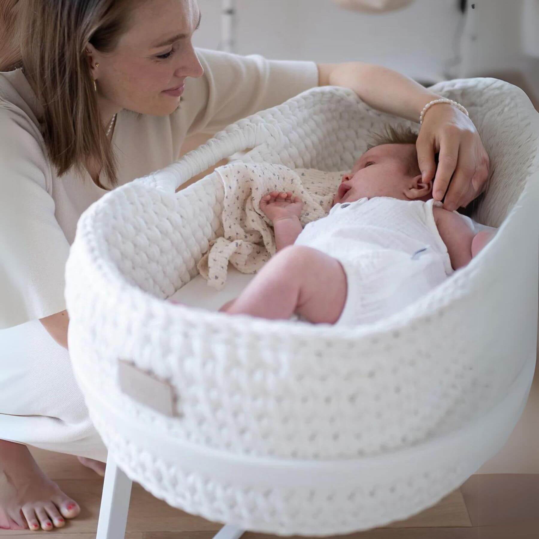 Mom & Baby with Unique Love Design Baby Basket White Cloud