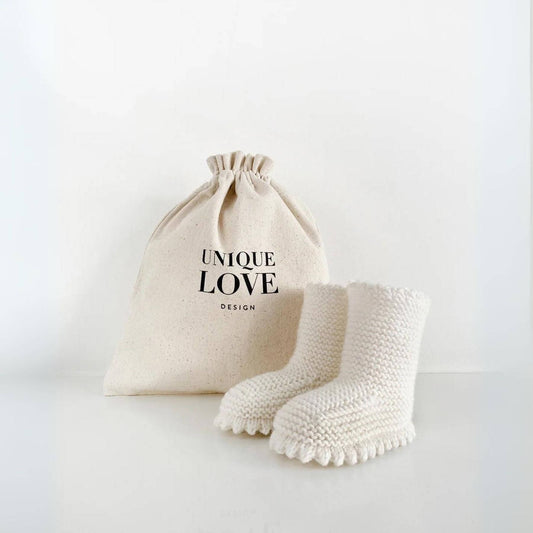 Unique Love Design Knitted Shoes Simple White