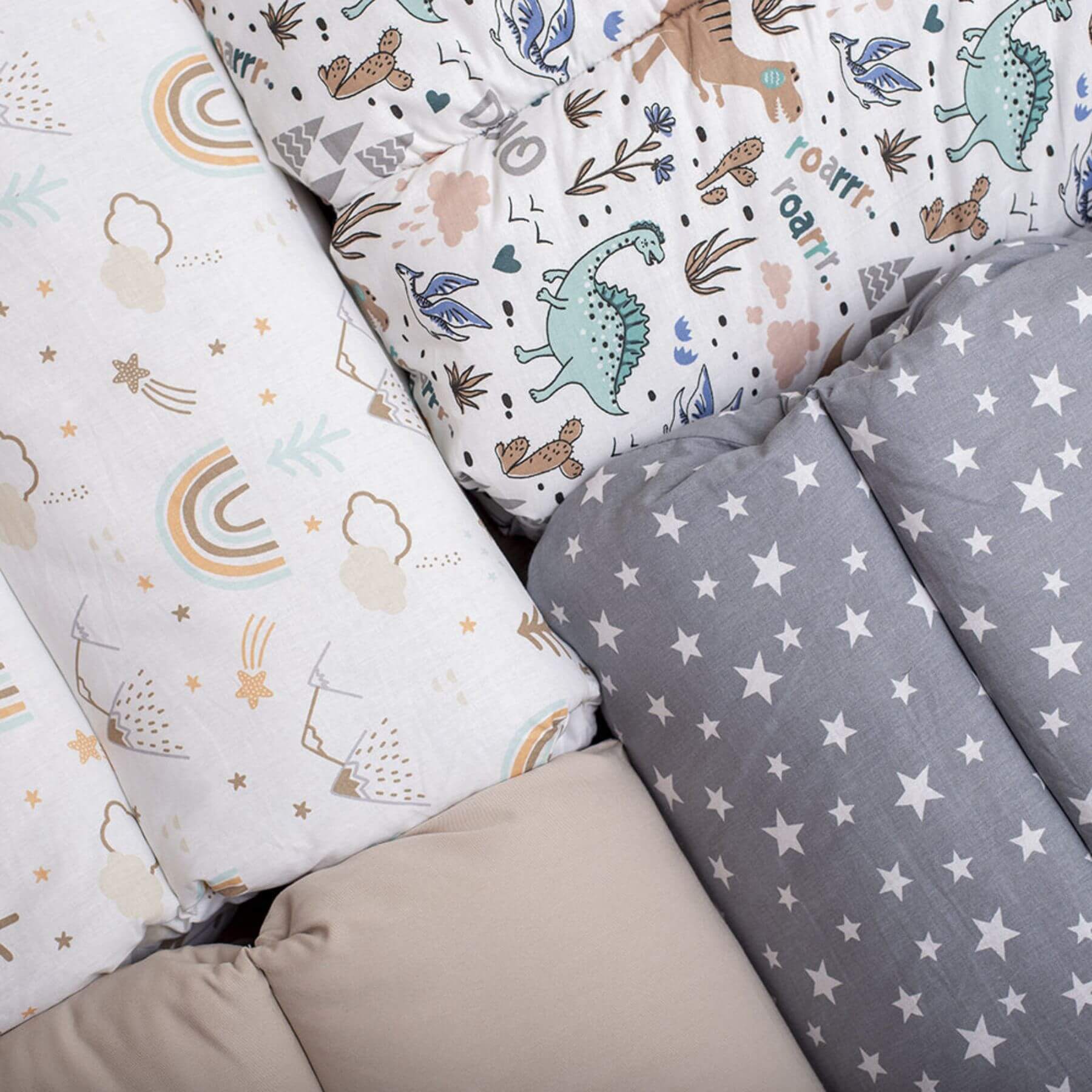 Wood and Hearts Climbing Arch Cushion