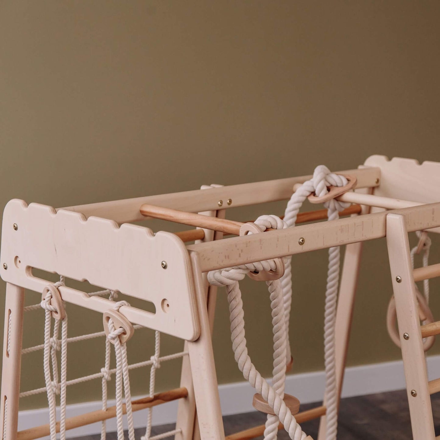 Detail of Wood and Hearts Indoor Jungle Gym - Trapeze + Mat + Ramp + 4 Rope
