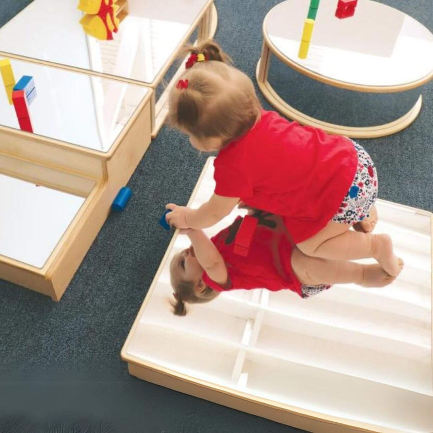 Whitney Brothers Infant Floor Mirror Set - Lifestyle