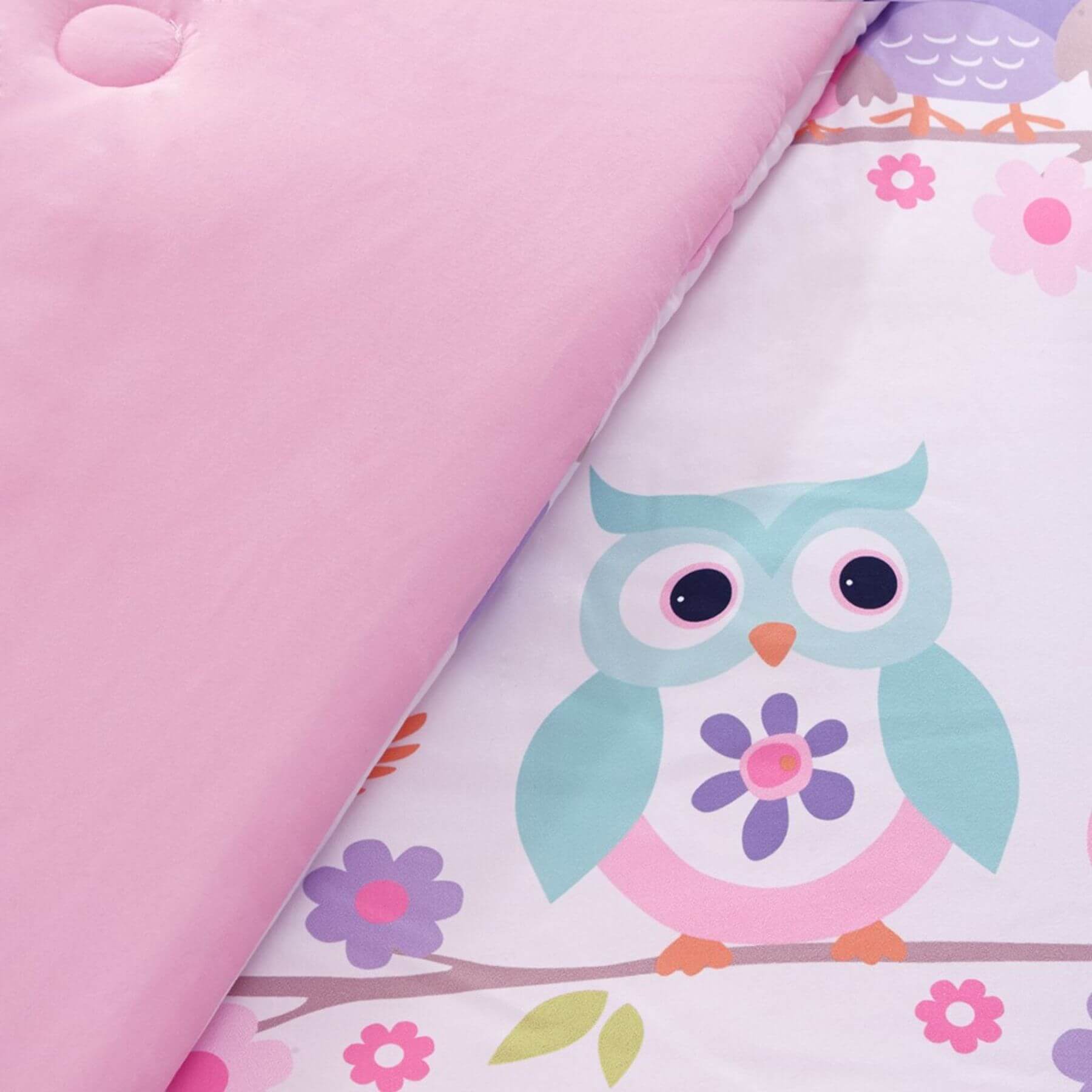 Detail View of Wise Wendy Owl Comforter Set